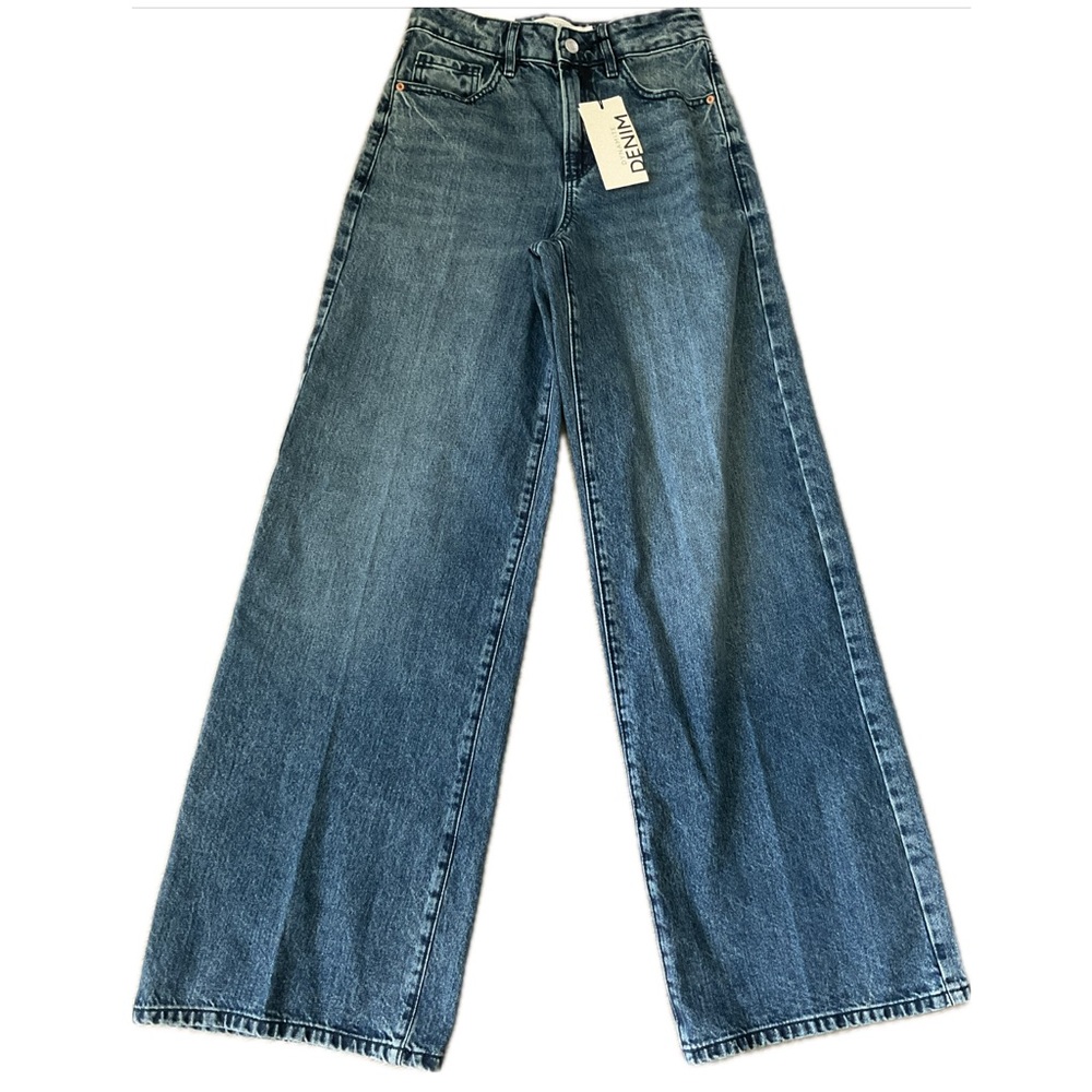 Dynamite CHLOE Ultra Wide Leg & High Rise Jean. .